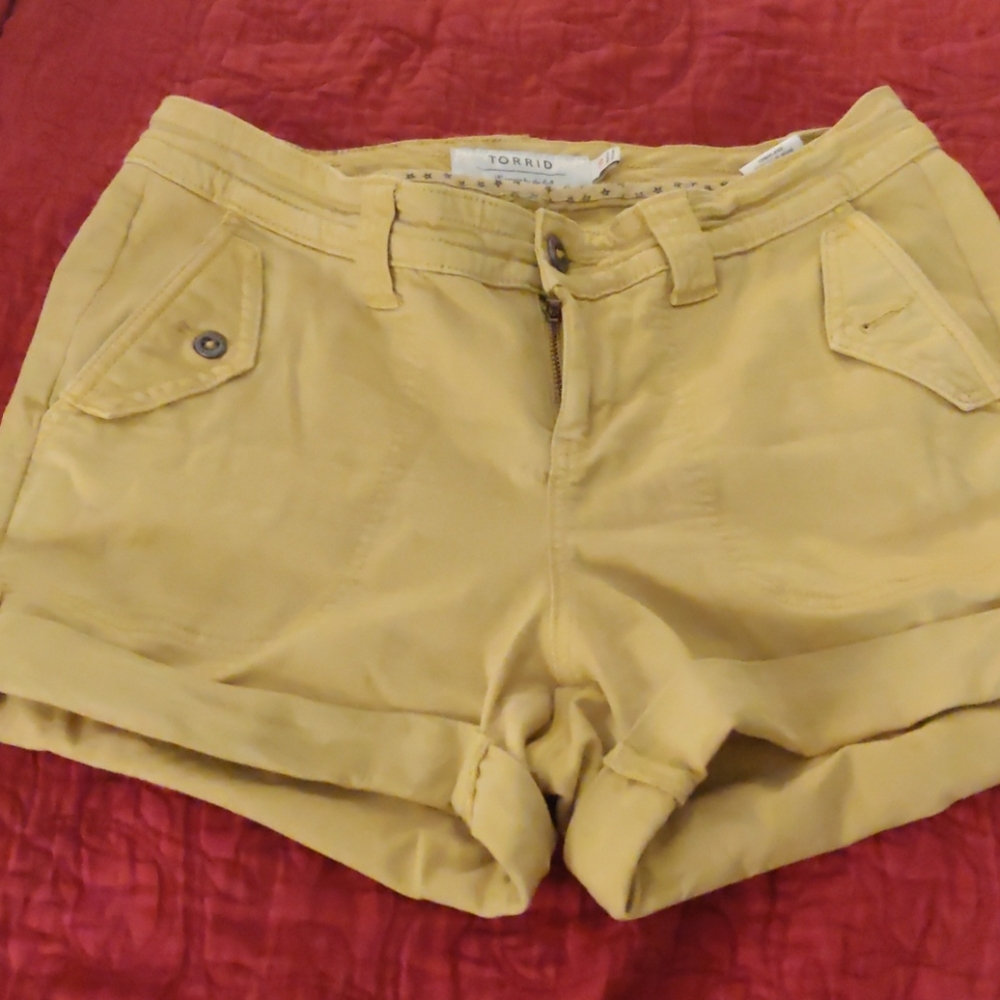 Mustard twill utility shorts GUC